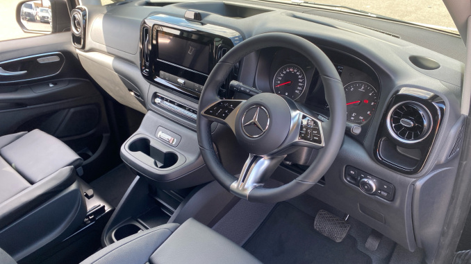 Mercedes-Benz Vito L2 Diesel Rwd 119CDI Select Crew Van 9G-Tronic - Image 3